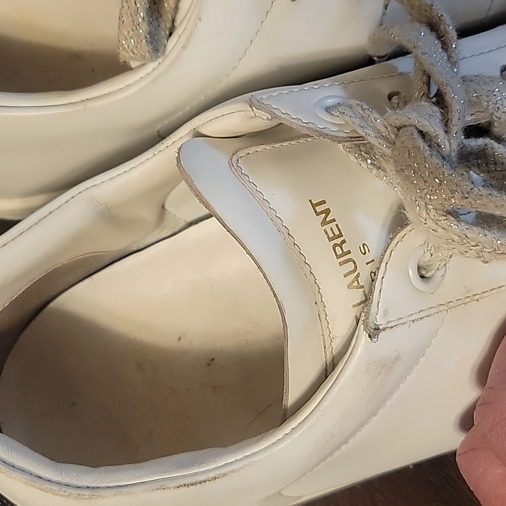 YSL Yves Saint Laurent Signature White Sneakers w/ Lip detail size 37 - Picture 4 of 8